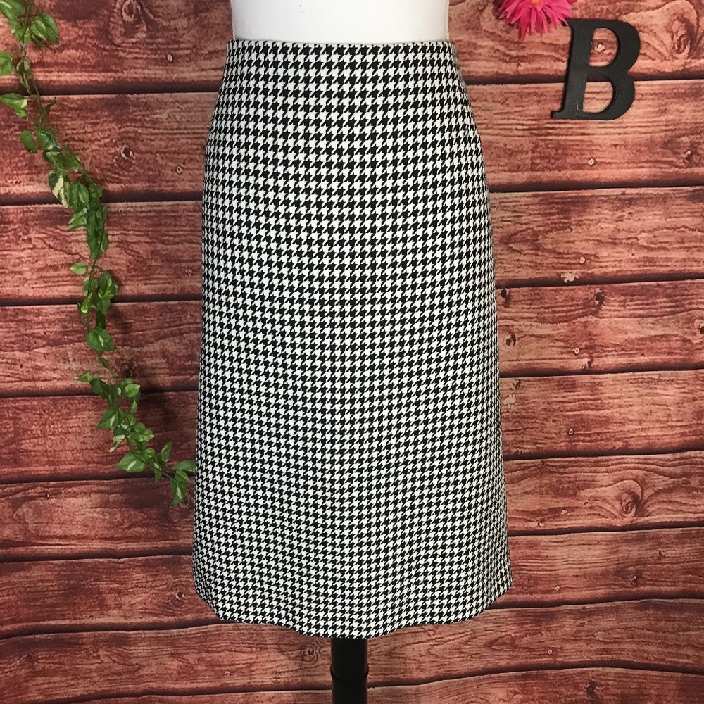 Jones Studio Skirt  22W Black White Hounds Tooth